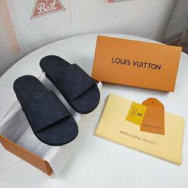 Picture of LV Slippers _SKU468854363162054